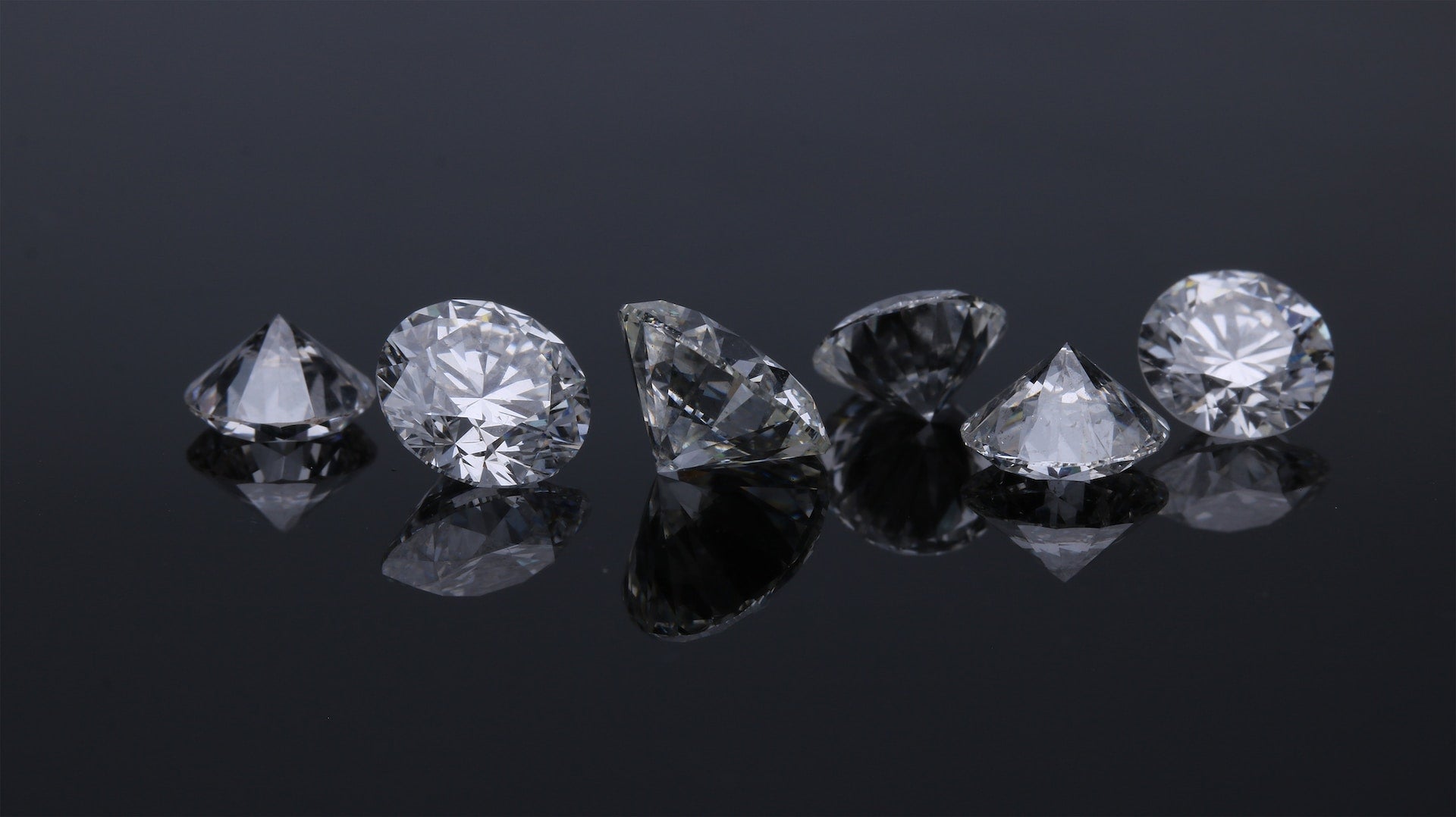 Exploring the Brilliance: A Guide to Different Cuts of Diamonds