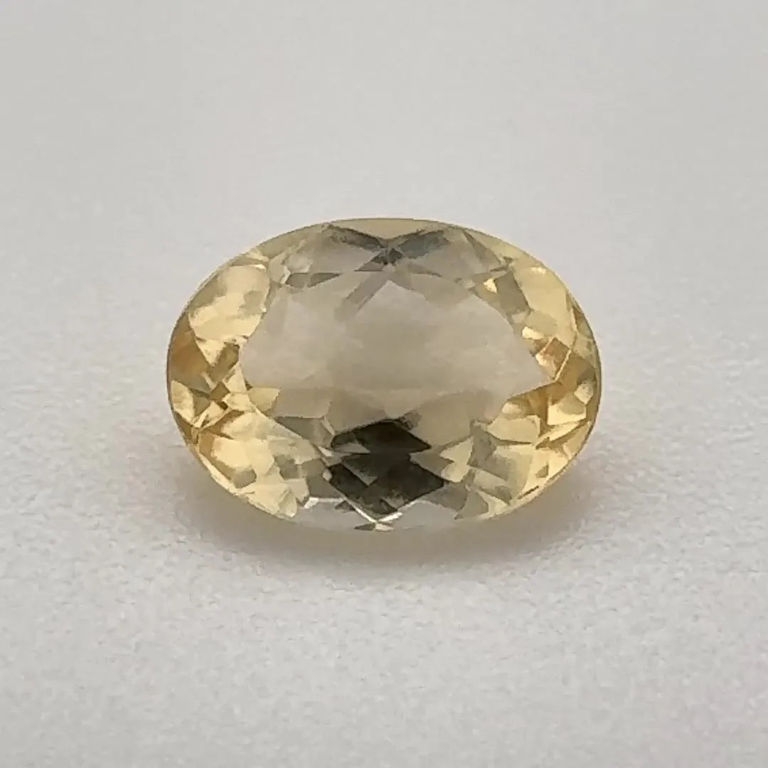 1.00ct Oval Natural Topaz (Colour Yellow, Clarity Eye Clean, Cut Faceted)