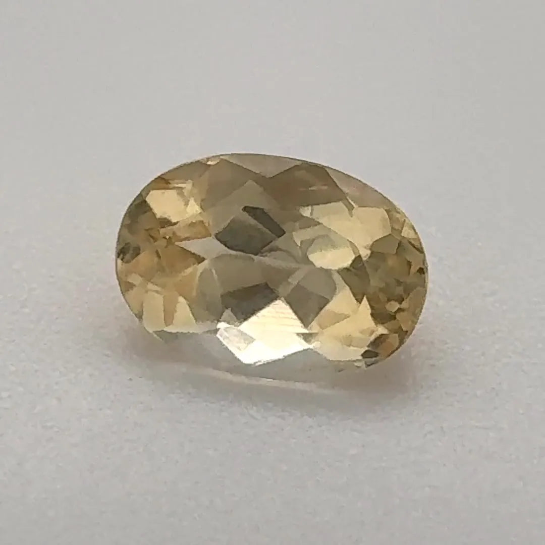 1.07ct Oval Natural Topaz (Colour Yellow, Clarity Eye Clean, Cut Faceted)
