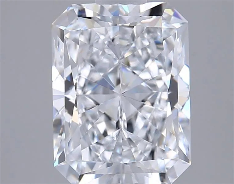 2.02ct Radiant Lab Grown Diamond (Colour E, Clarity VVS2, IGI Certified)