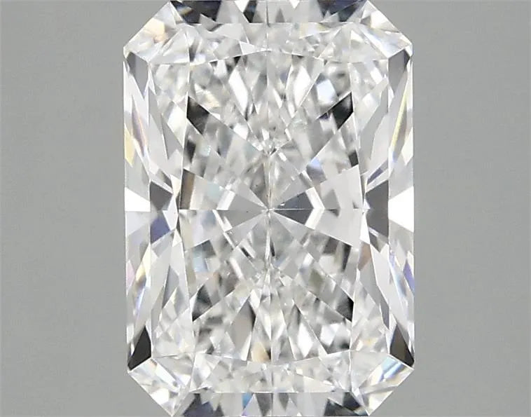 2.04ct Radiant Lab Grown Diamond (Colour E, Clarity VS1, IGI Certified)