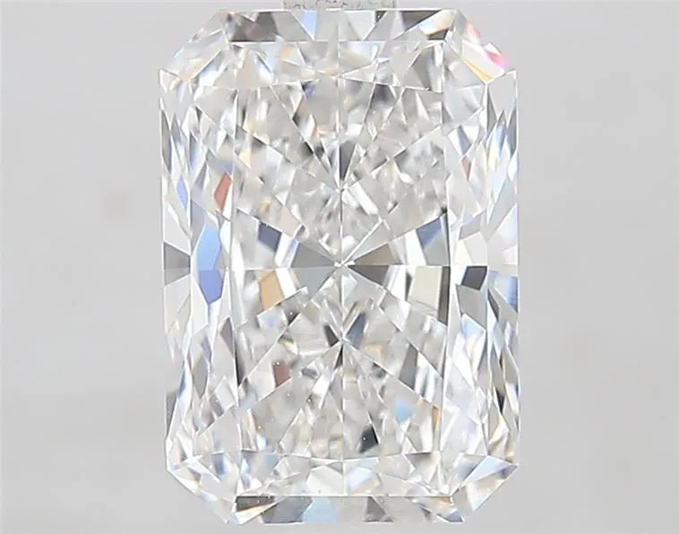 2.80ct Radiant Lab Grown Diamond (Colour F, Clarity VVS1, IGI Certified)