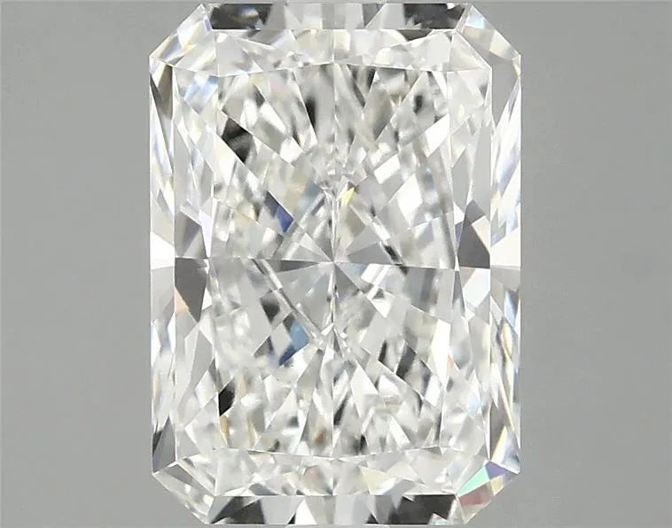 3.01ct Radiant Lab Grown Diamond (Colour F, Clarity VVS2, IGI Certified)