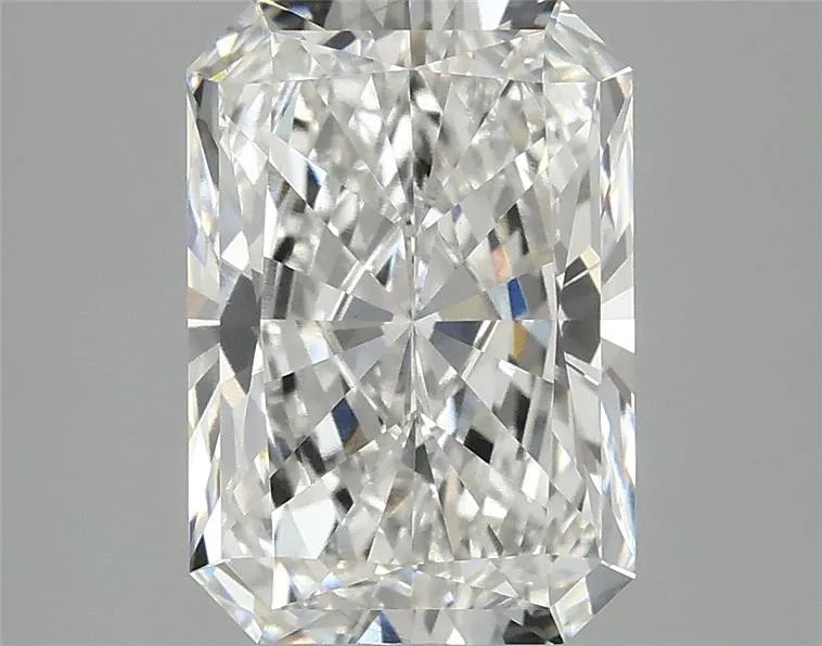 3.05ct Radiant Lab Grown Diamond (Colour F, Clarity VVS2, IGI Certified)