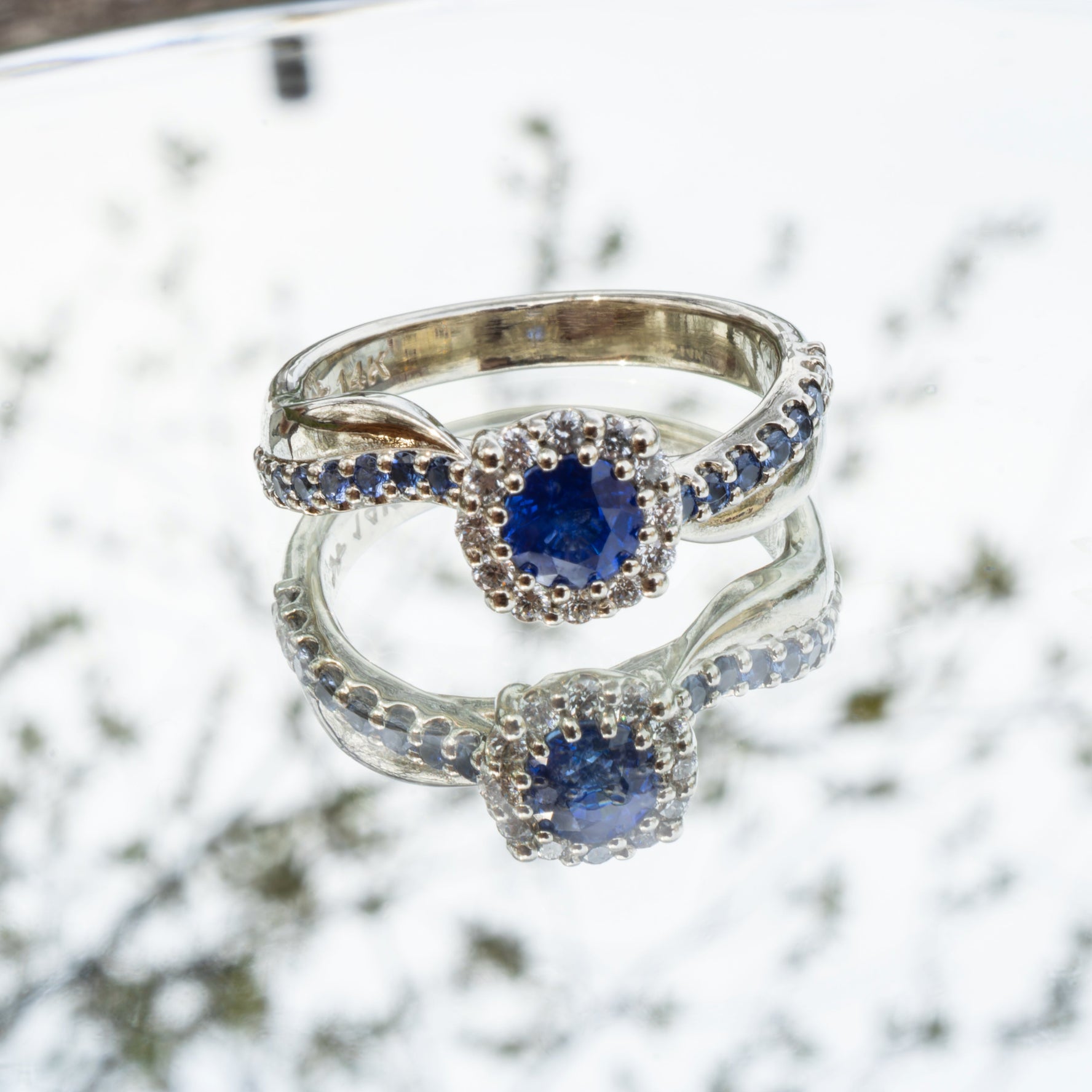 Twist Halo Ring with Ceylon Sapphire